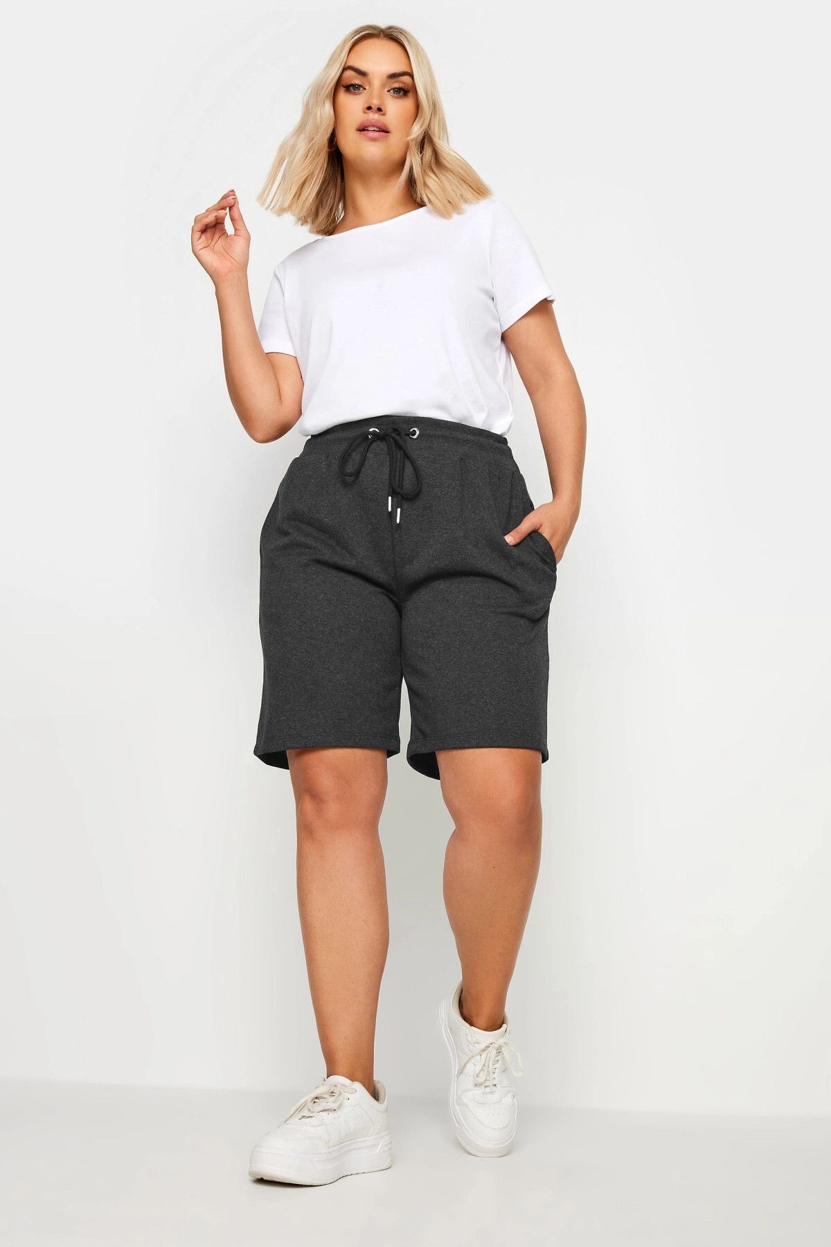 Stil Diva-Comfortable Fit Large Size Shorts - Pockets and Drawstring Waist303207 2