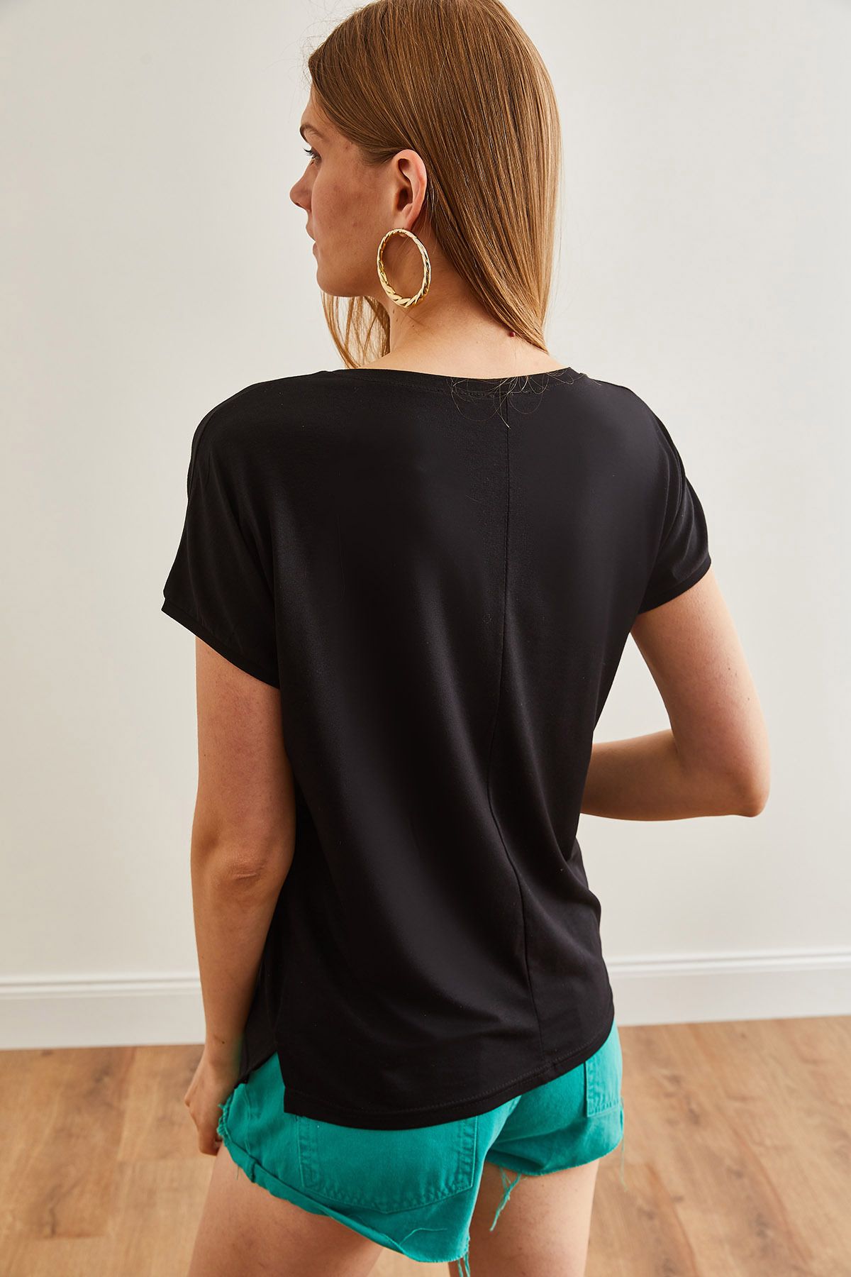 Olalook-Women's Black V-Neck Bat Viscose T-Shirt - TSH-19000822 4
