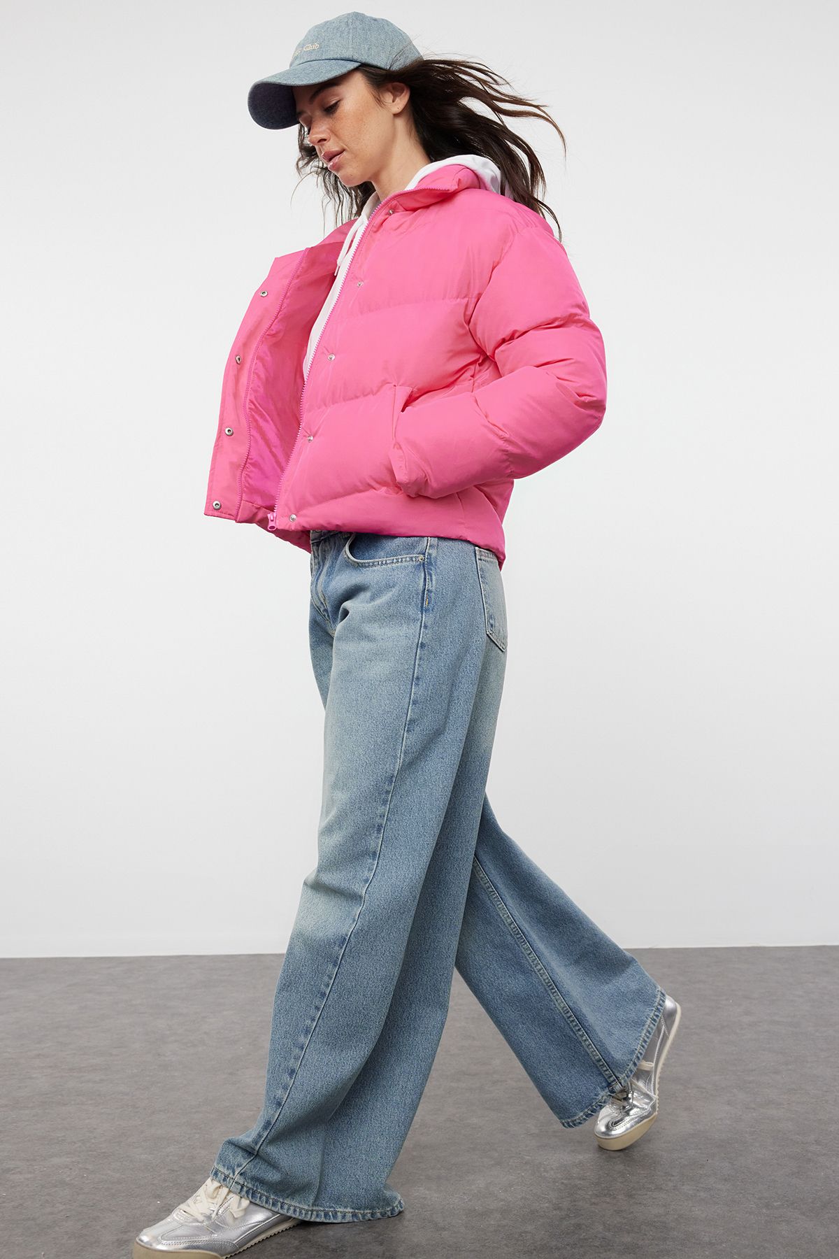 complete the look image