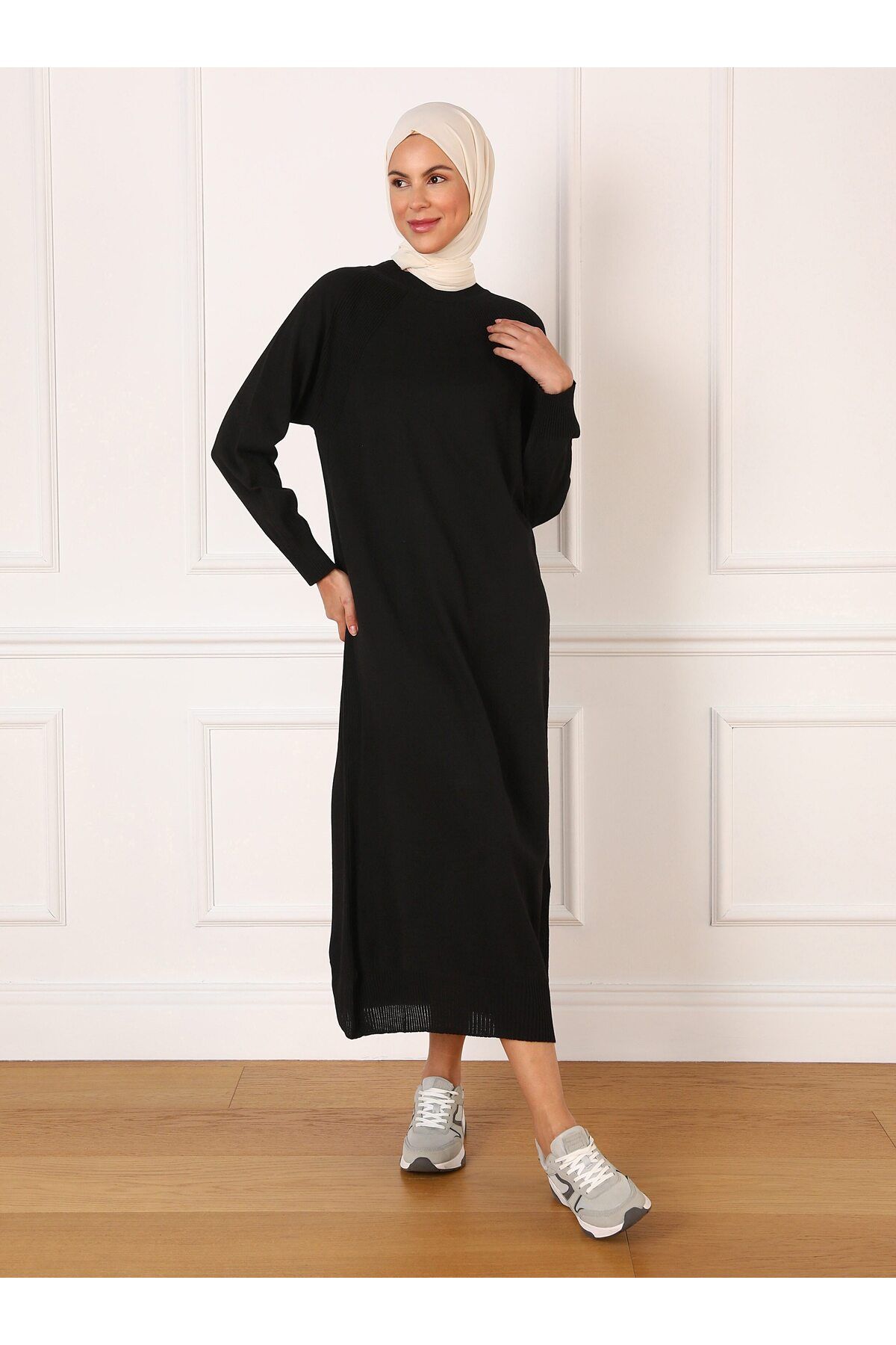 Refka-Gürtel Detaillierte Reglan Ärmel Strick Hijab Kleid - Schwarz - Refka 3