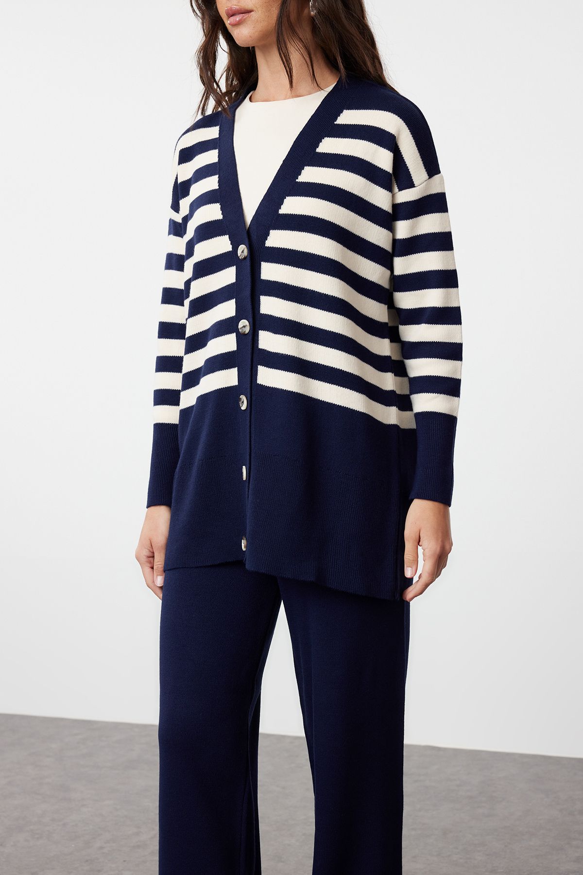 Trendyol Modest-Σετ μπλέ πλεκτά ζακέτα και παντελόνι - TCTAW24US00054 3