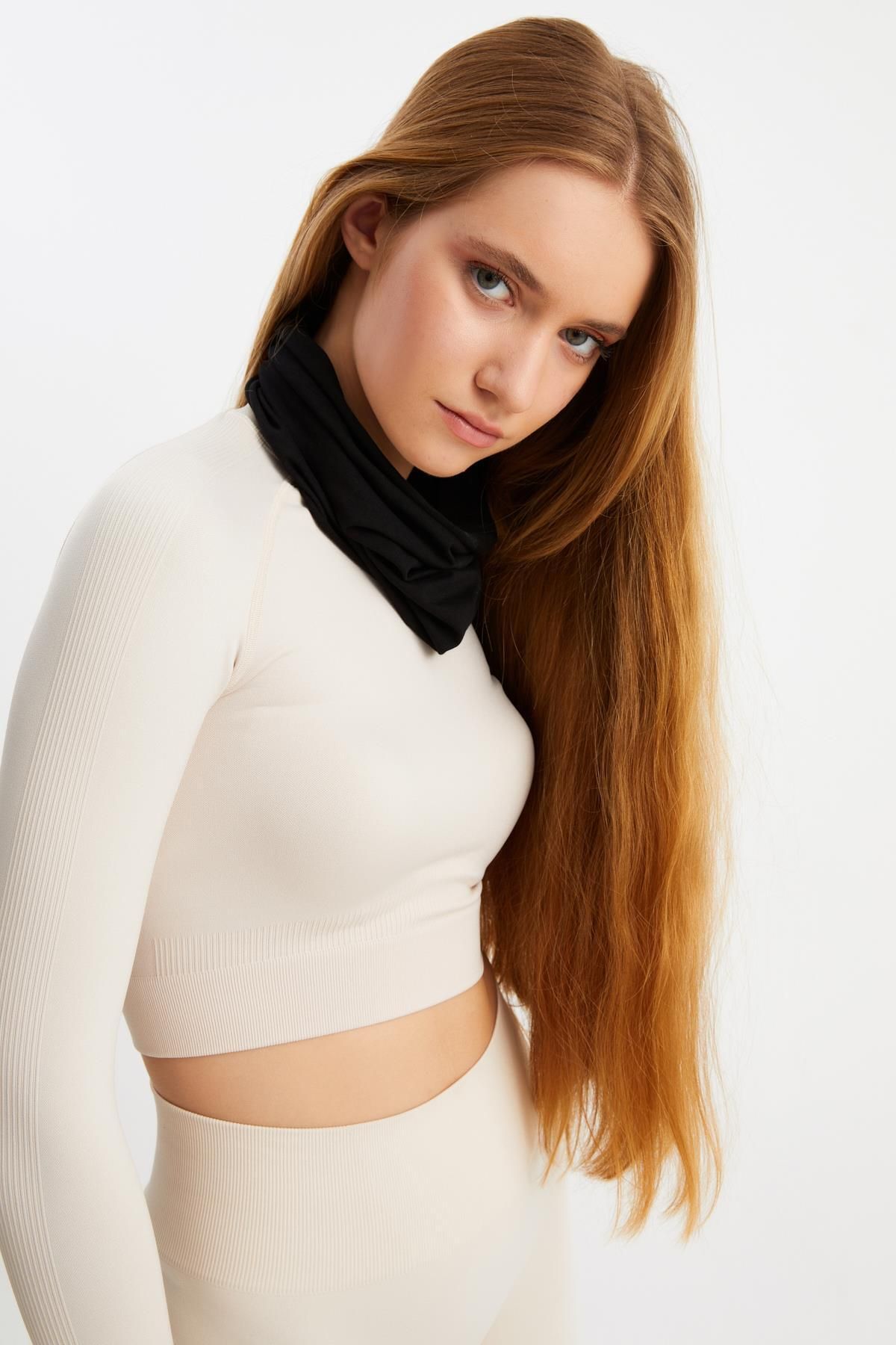 Boldy Bandană Buff Colorată Uni - Guler Pentru Gât - Bandă De Păr - Mască 1 Buc Unisex - One Size