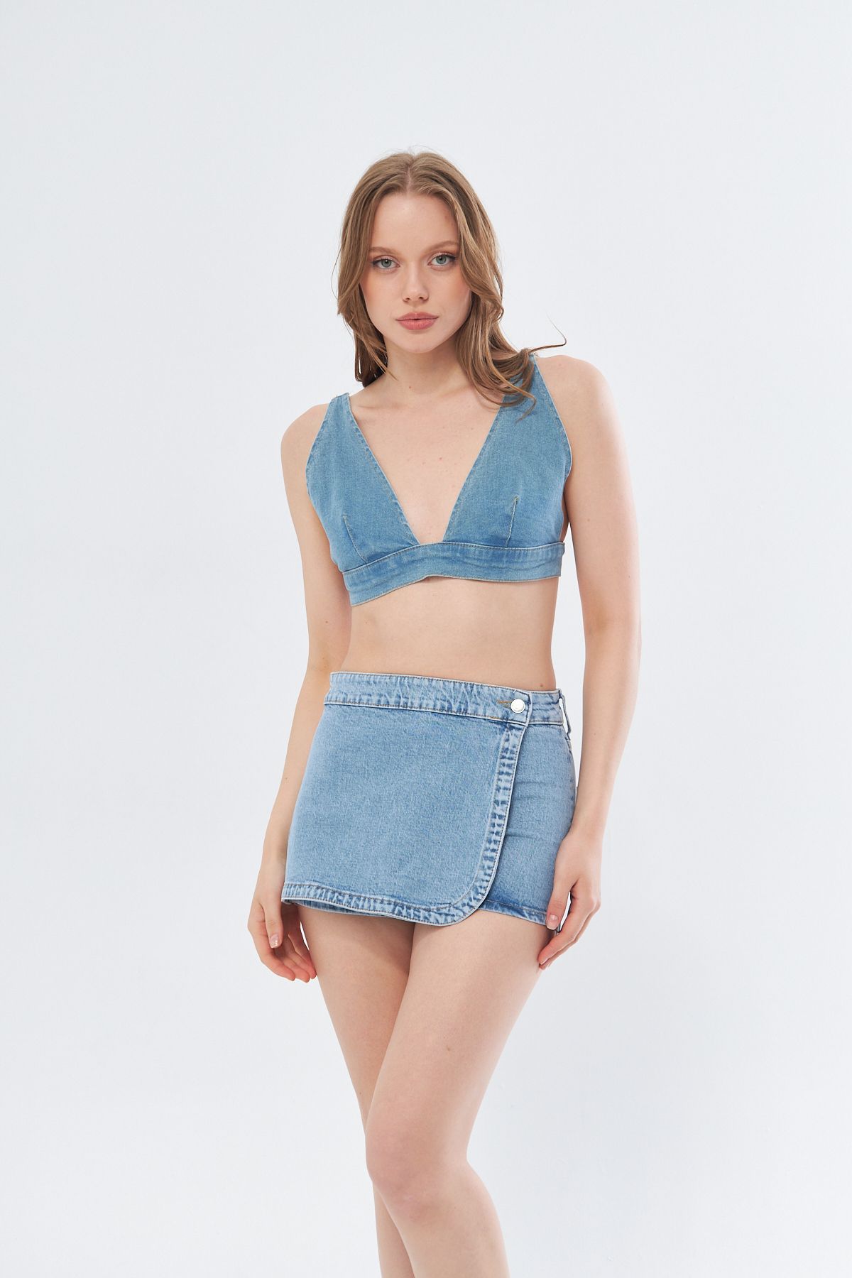 complete the look image