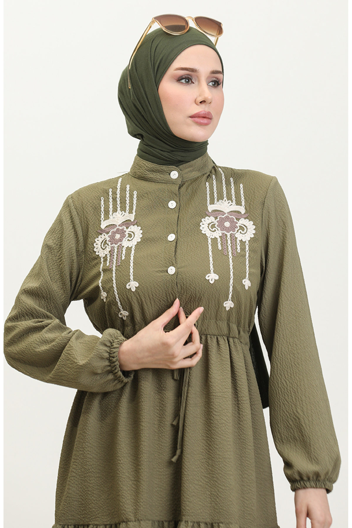 https://cdn.dsmcdn.com/ty1339/product/media/images/prod/QC/20240531/00/edae7313-caec-3330-a21c-afaf2b9a1e25/1_org_zoom.jpg