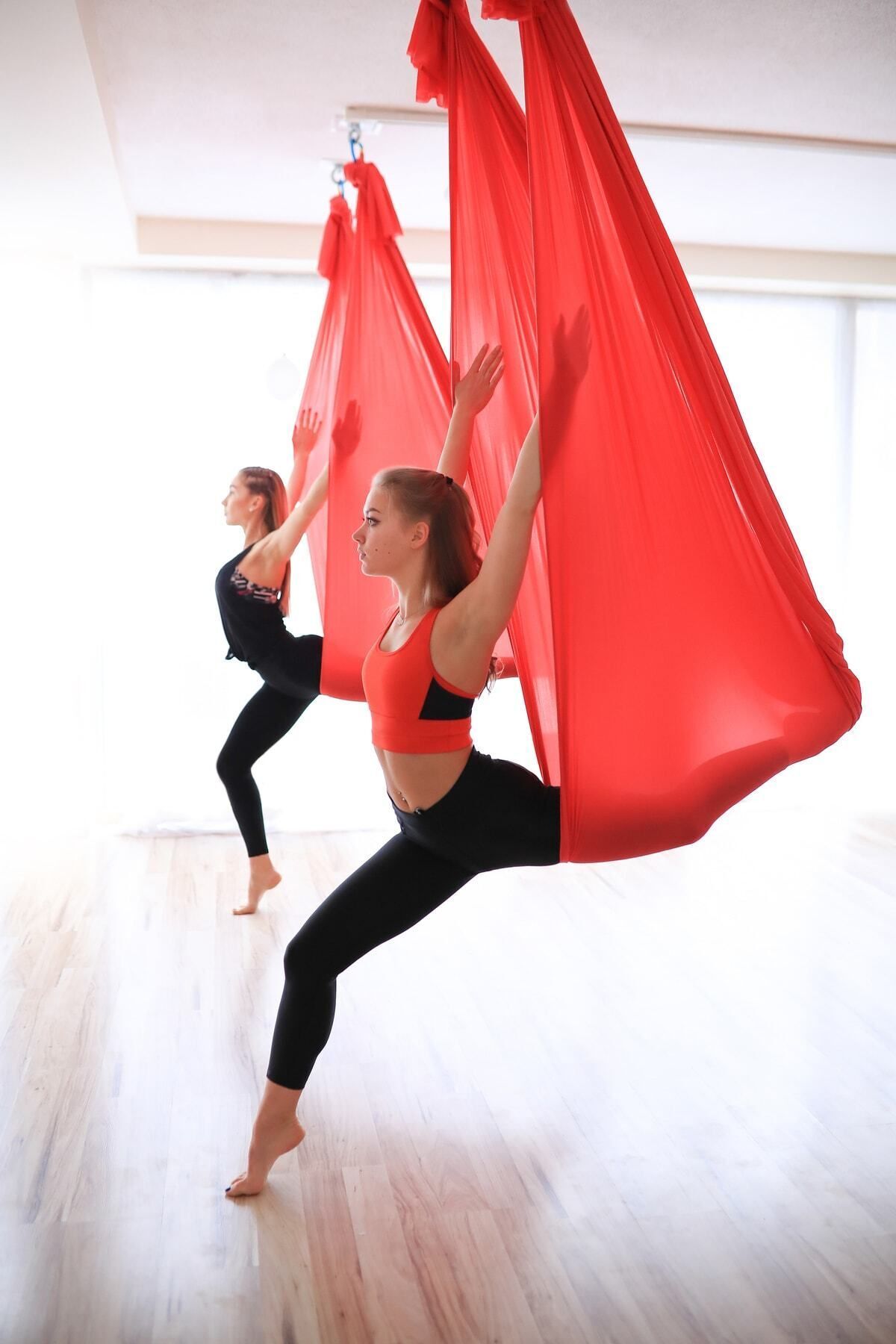 هاماک یوگا آنتی‌گراویتی Fly Yoga با پارچه وارداتی و تجهیزات کامل SWISS