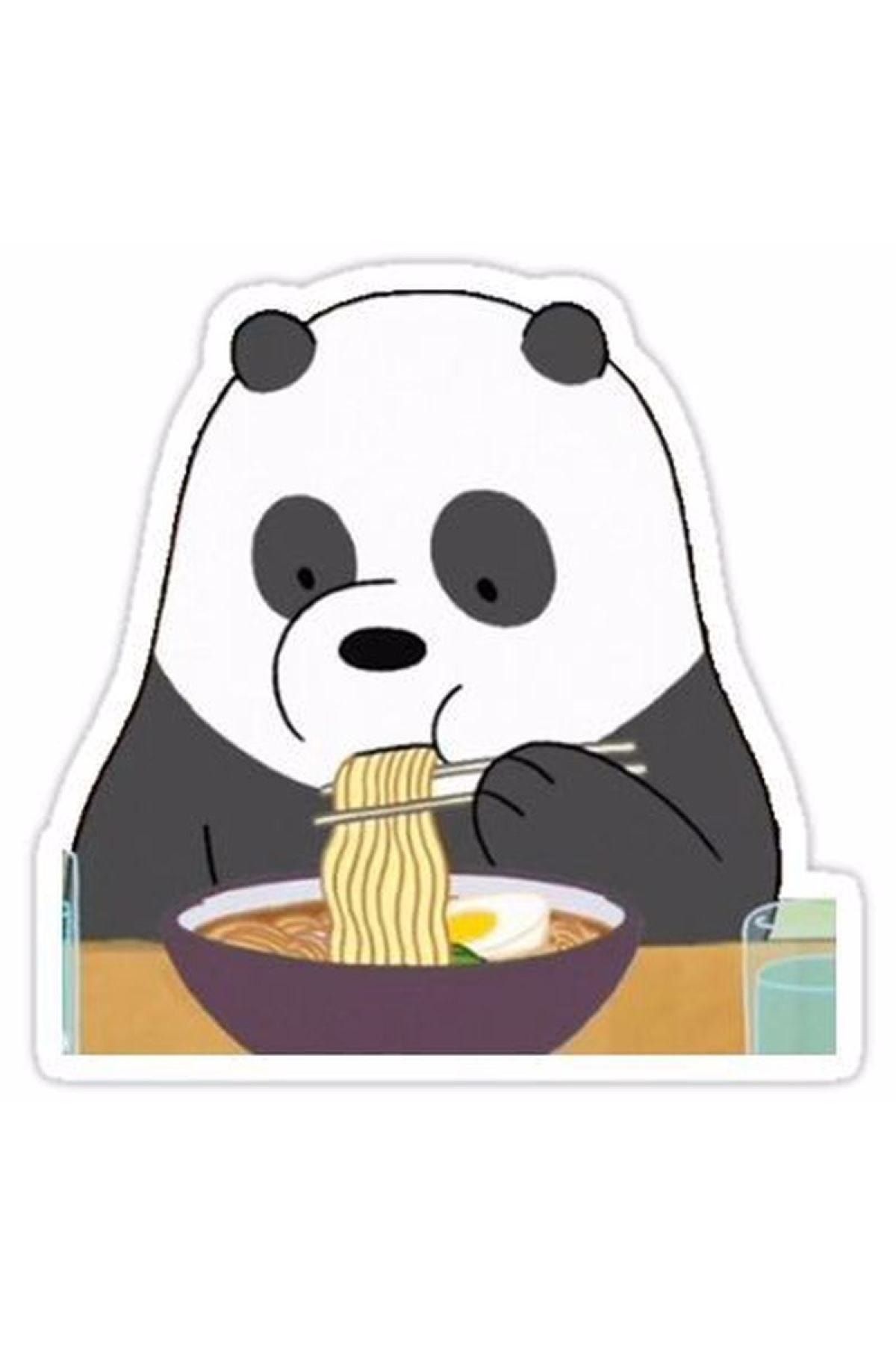 Панда ест лапшу