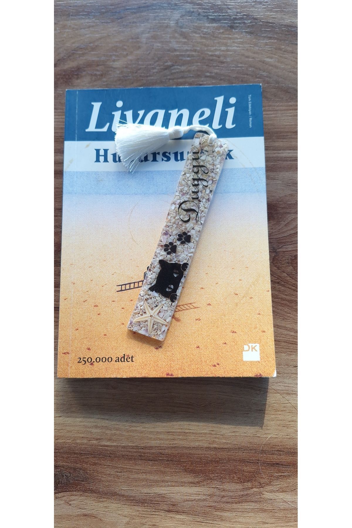 KUZEY WORKSHOP-NAMED EPOXY BOOK SPLITTER FROM SEA SHELLS 2