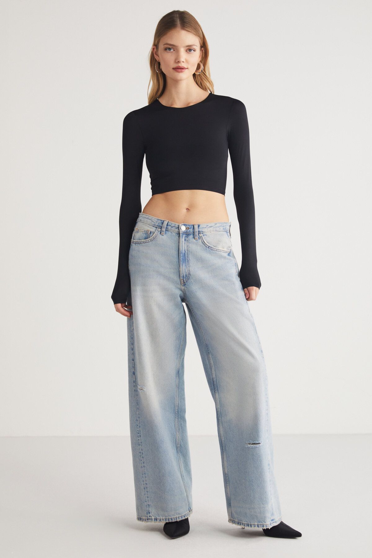complete the look image