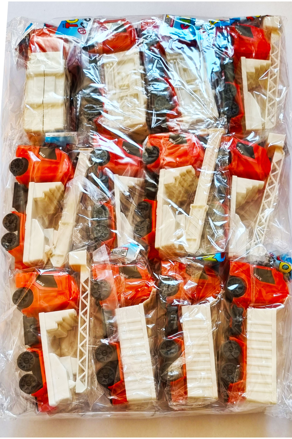 Mahi Max 12 Adet İş Kamyonu - 6 İş Kamyonu + 6 Vinç Kamyonu - Kırmızı - Beyaz Renk