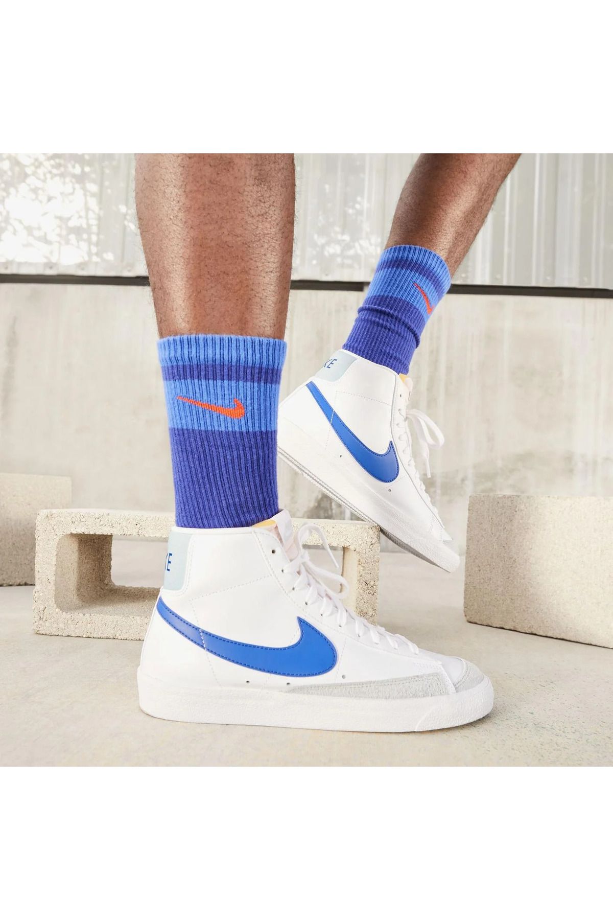 اسنیکر سفید مردانه و زنانه Blazer Mid '77 کفش ورزشی پرنعمت اسپرت Nike