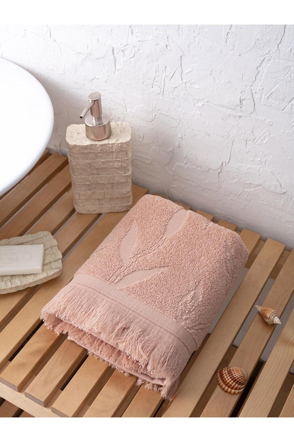 ال سی وایکیکی حوله صورت منگوله‌دار ژاکارد LCW HOME، ابعاد ۵۰x۸۰ سانتی‌متر