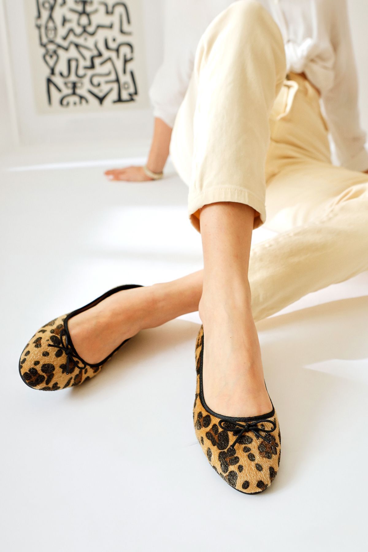Limoya-Balerini Sille cu model leopard cu detaliu fundita cu pene 5