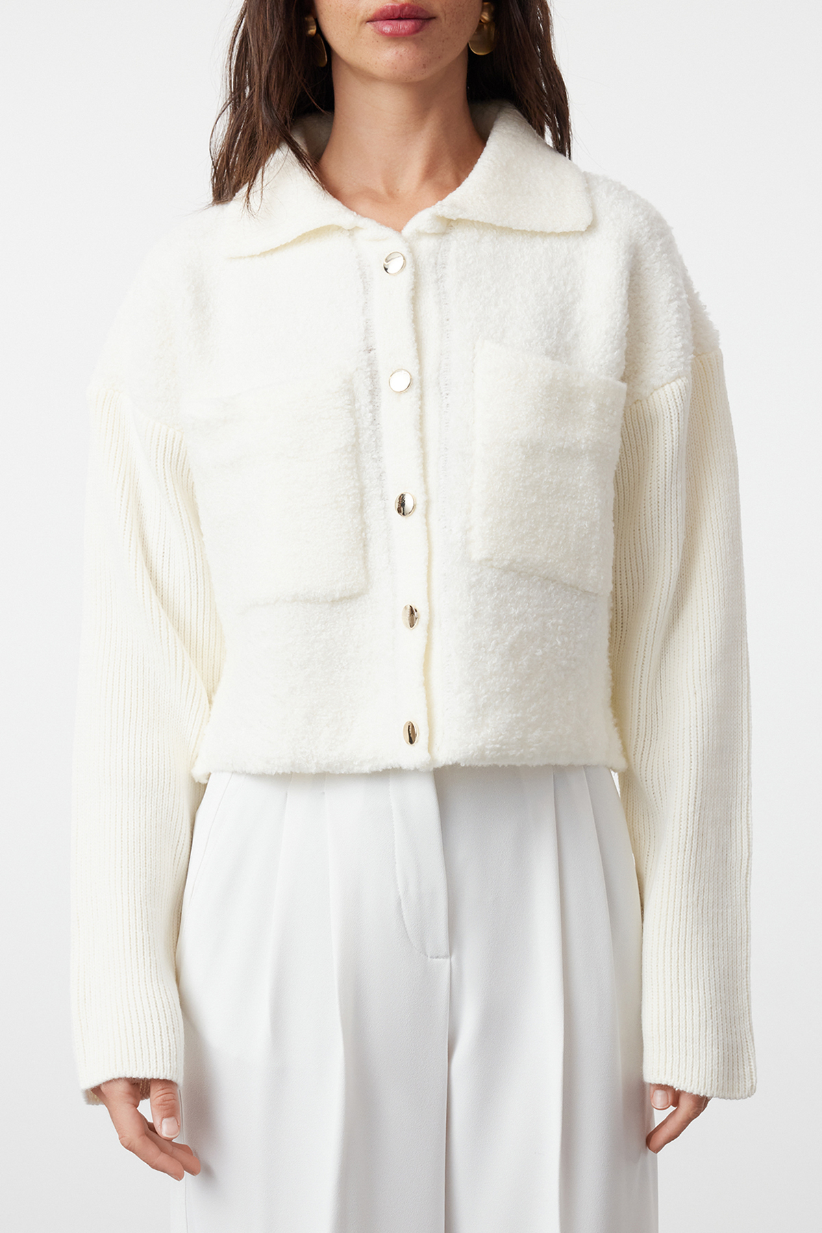 Trendyolmilla  Kemik Yumuşak Dokulu Polo Yaka Mont Görünümlü Triko Hırka TWOAW25HI00076 - Görsel 3