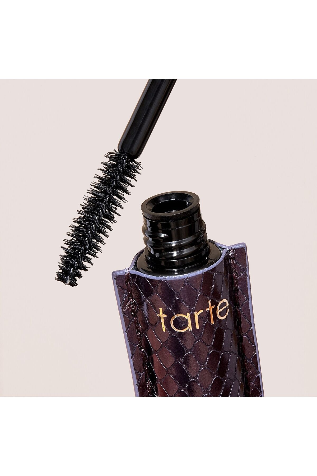 Tarte-Lights, Camera, Lashes™ - 4 in 1 Black Mascara (7 ml) 4