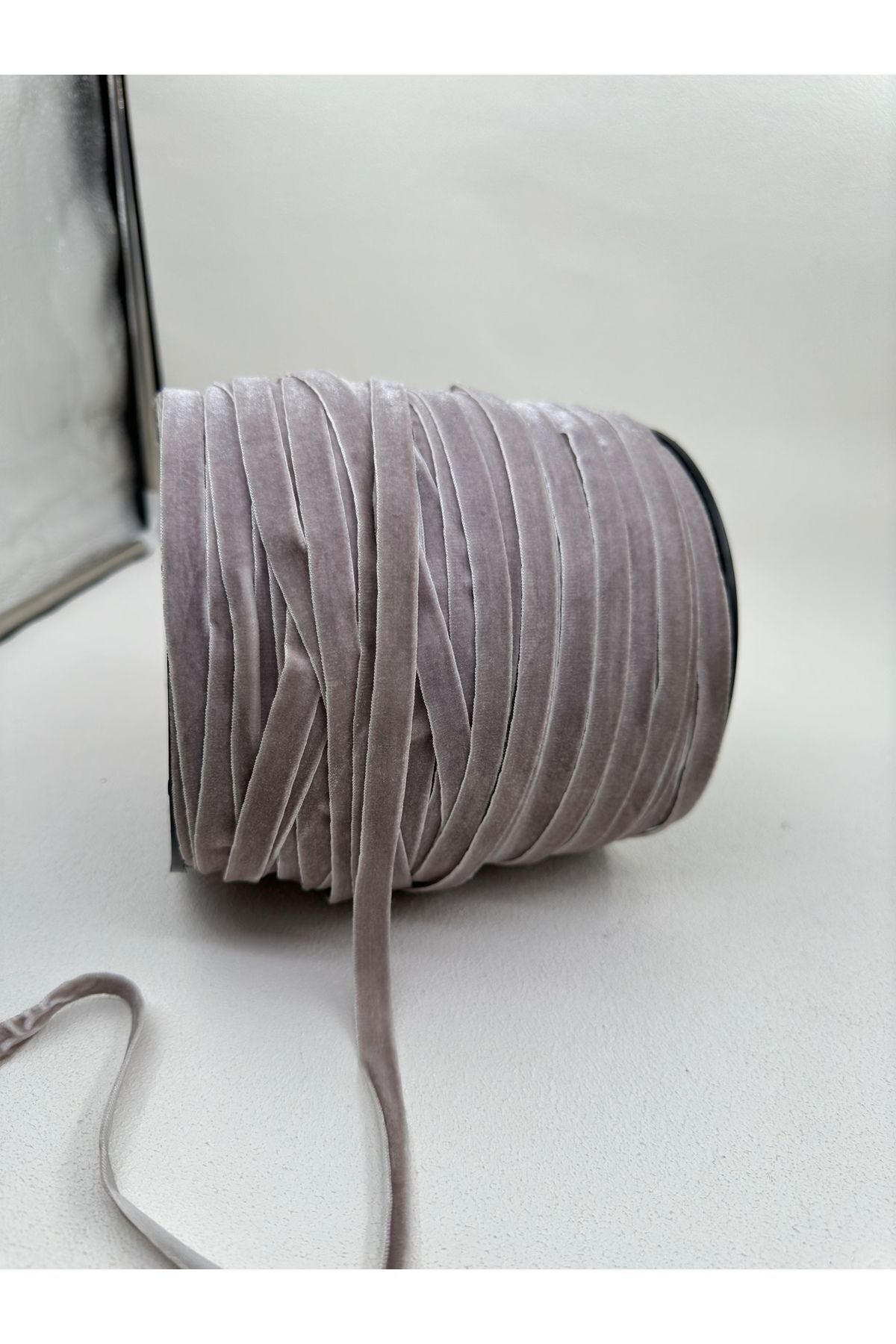 1 CM FLAT VELVET- 5 METERS