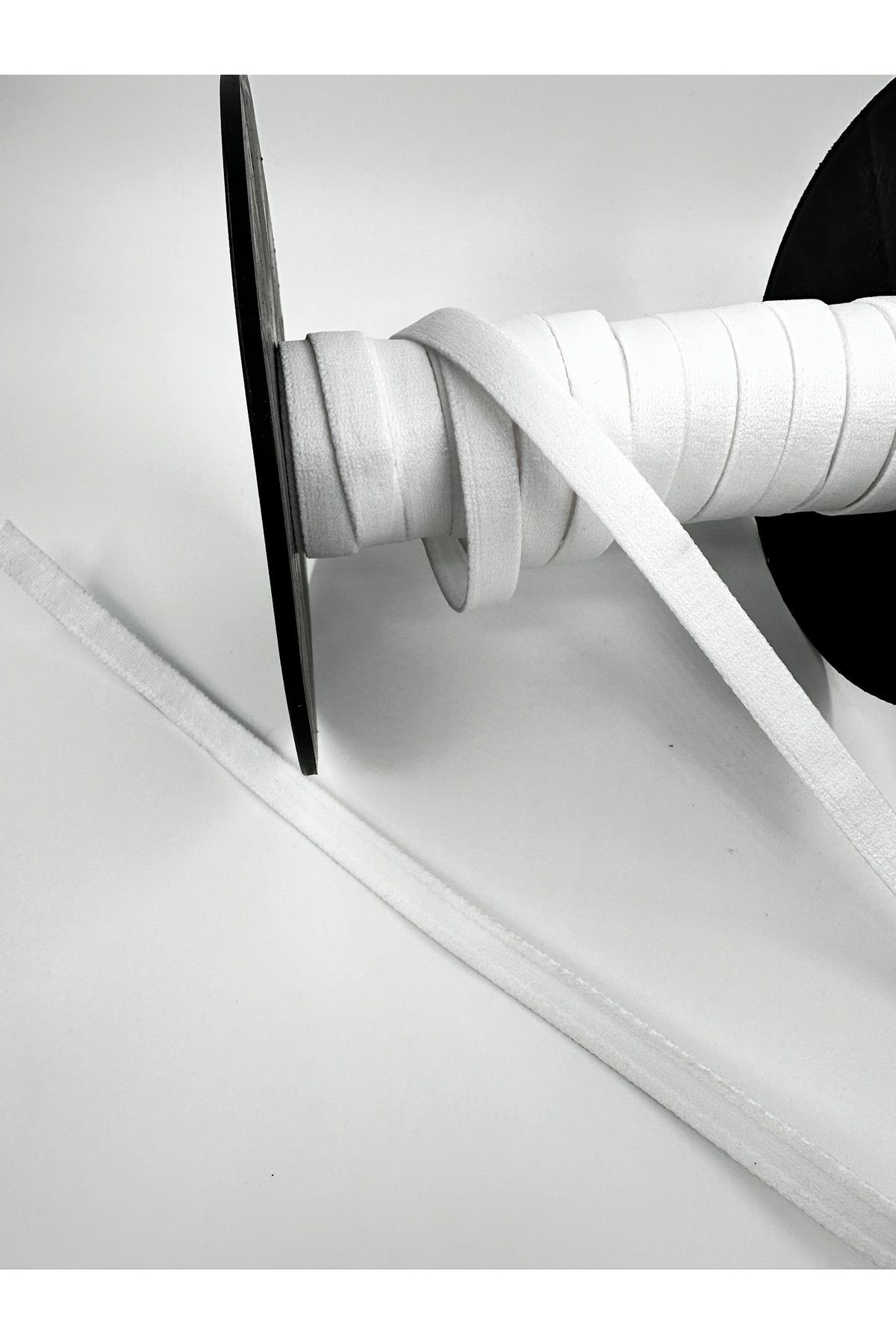 1 cm underwire tunnel 5 meters (placed in bra wire and sewn to the bra.)