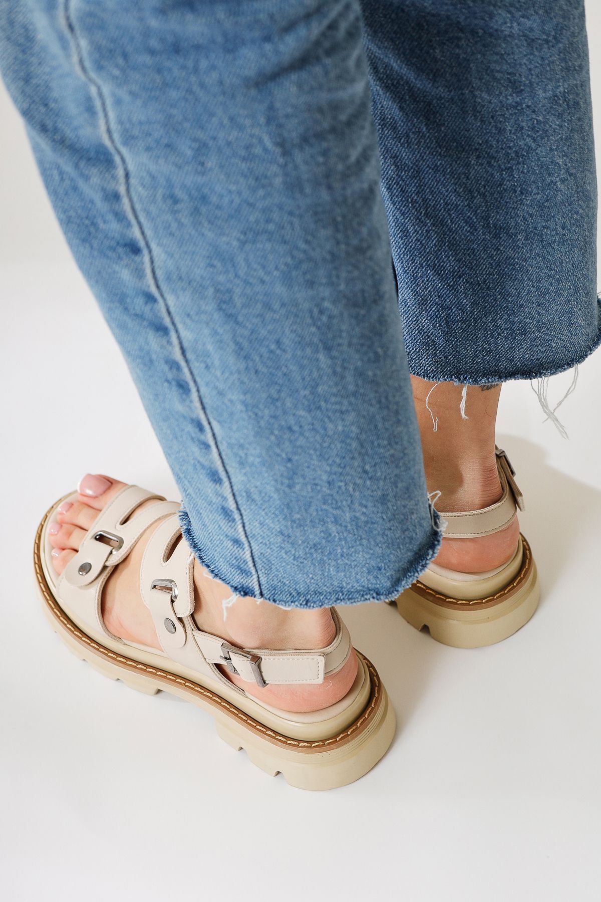 صندل زنانه بژ Limoya | 26LZ755 اورجینال - تصویر 4