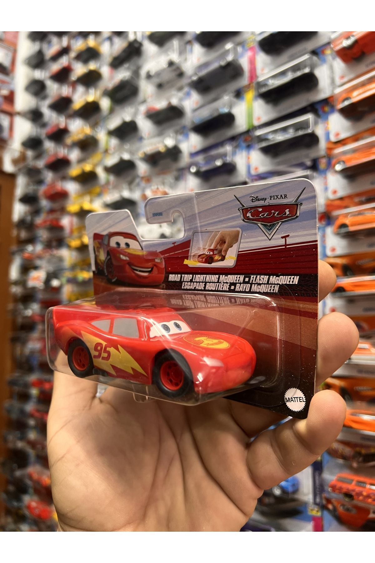 Pixar Cars Disney Cars Road Trıp 1.43 ölçektir - Fiyatı, Yorumları