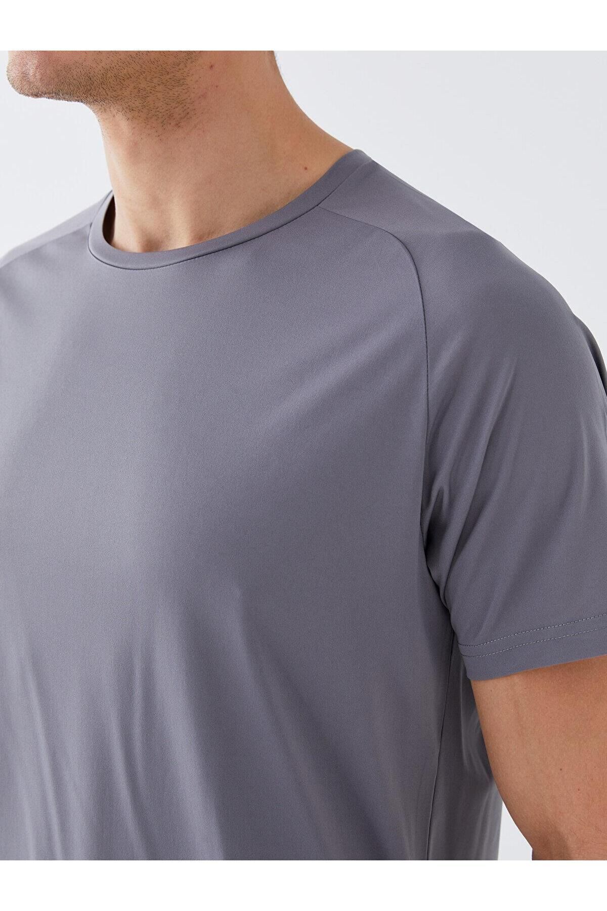 تیشرت مردانه خاکستری ال سی وایکیکی | TYBS37309Z8170412948 اورجینال - تصویر 4