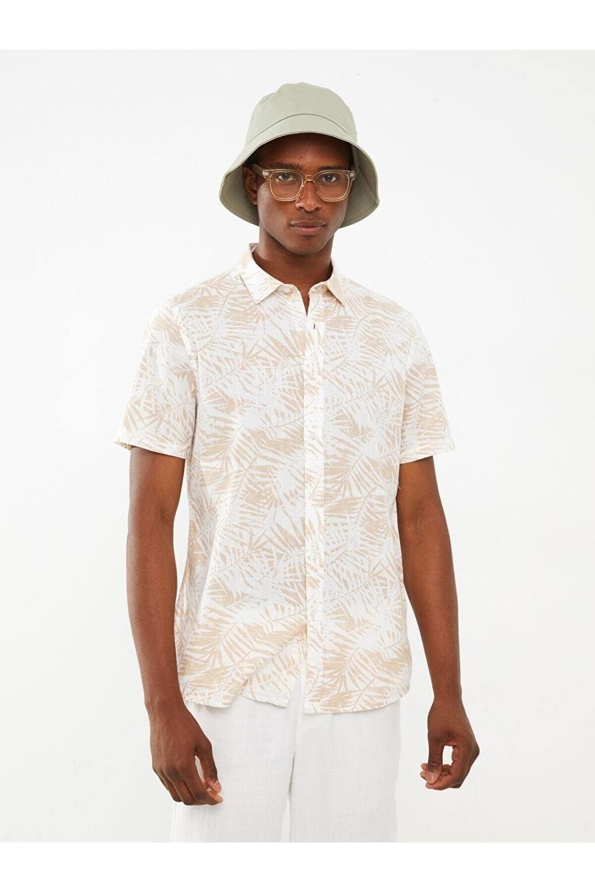 پیراهن مردانه پوپلین طرح دار آستین کوتاه LCW Casual Slim Fit LC Waikiki