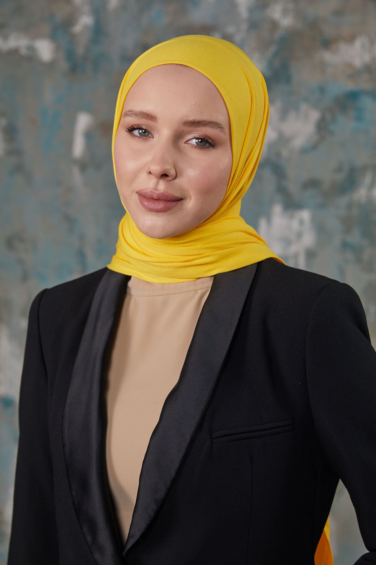 Differenza-Yellow Combed Shawl 5