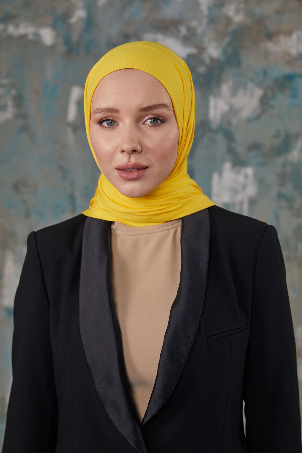 Differenza-Yellow Combed Shawl 7