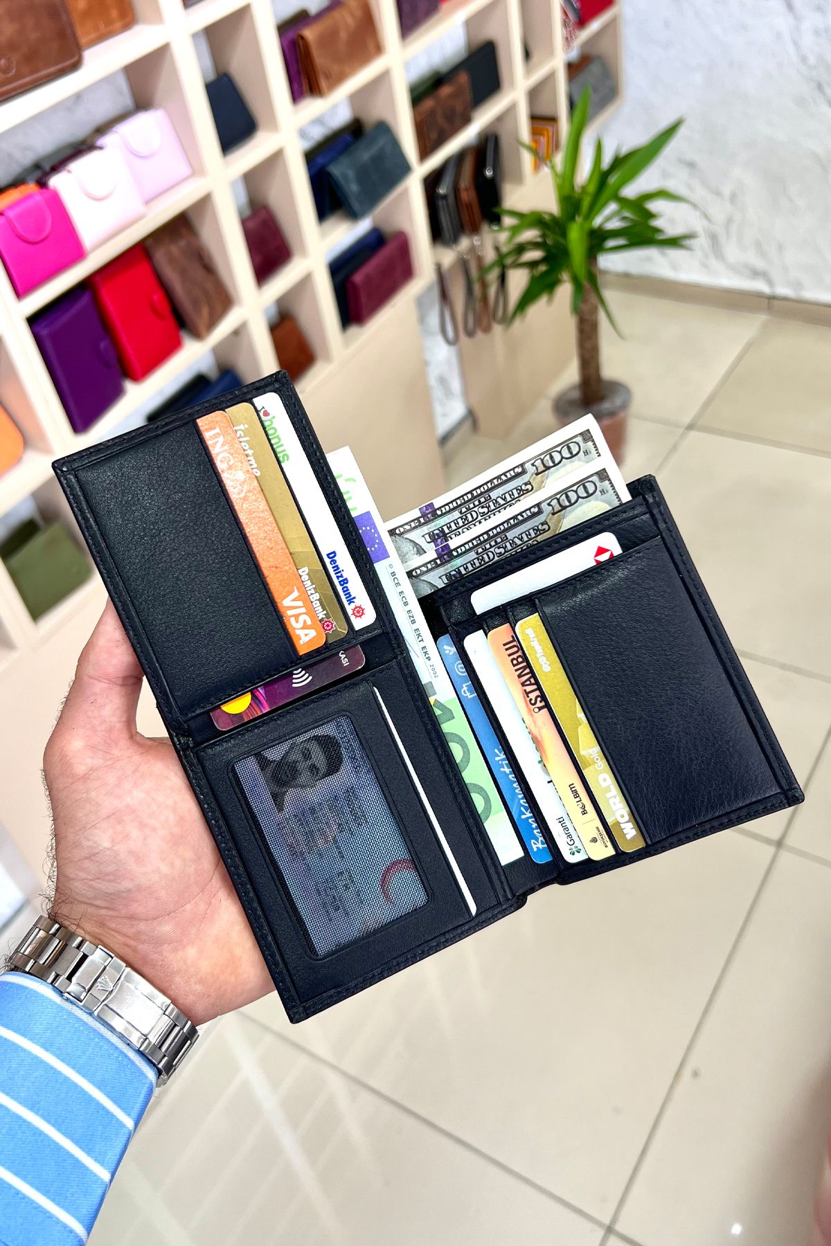 کیف پول مردانه مدل مودبانه عمودی چرم سیاه و سفید ماسونی CüzCan