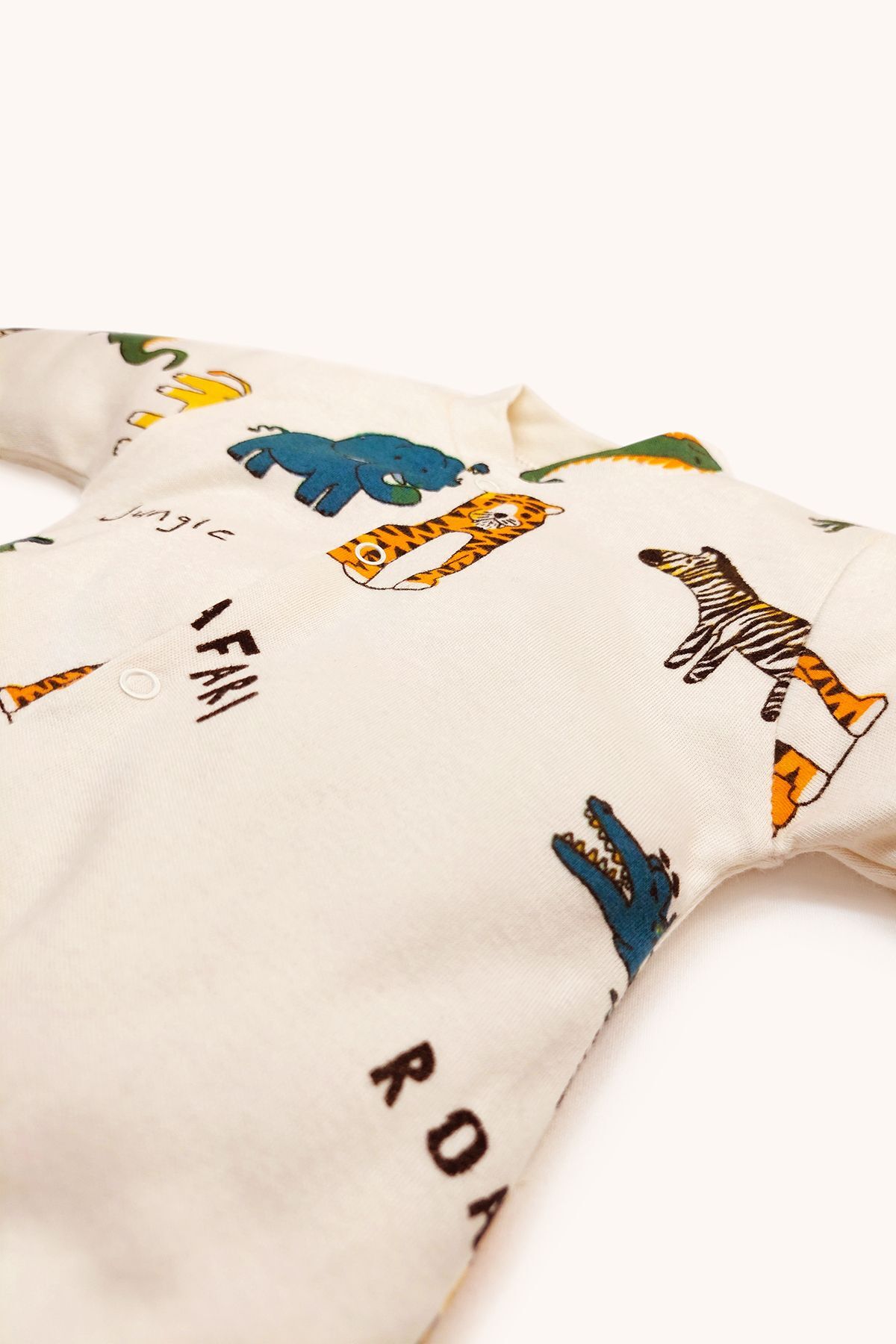 bebizu Kendinden Patikli Ayıcık Ve Safari Desenli 2li Tulum fotoğrafı 5 (önizleme)