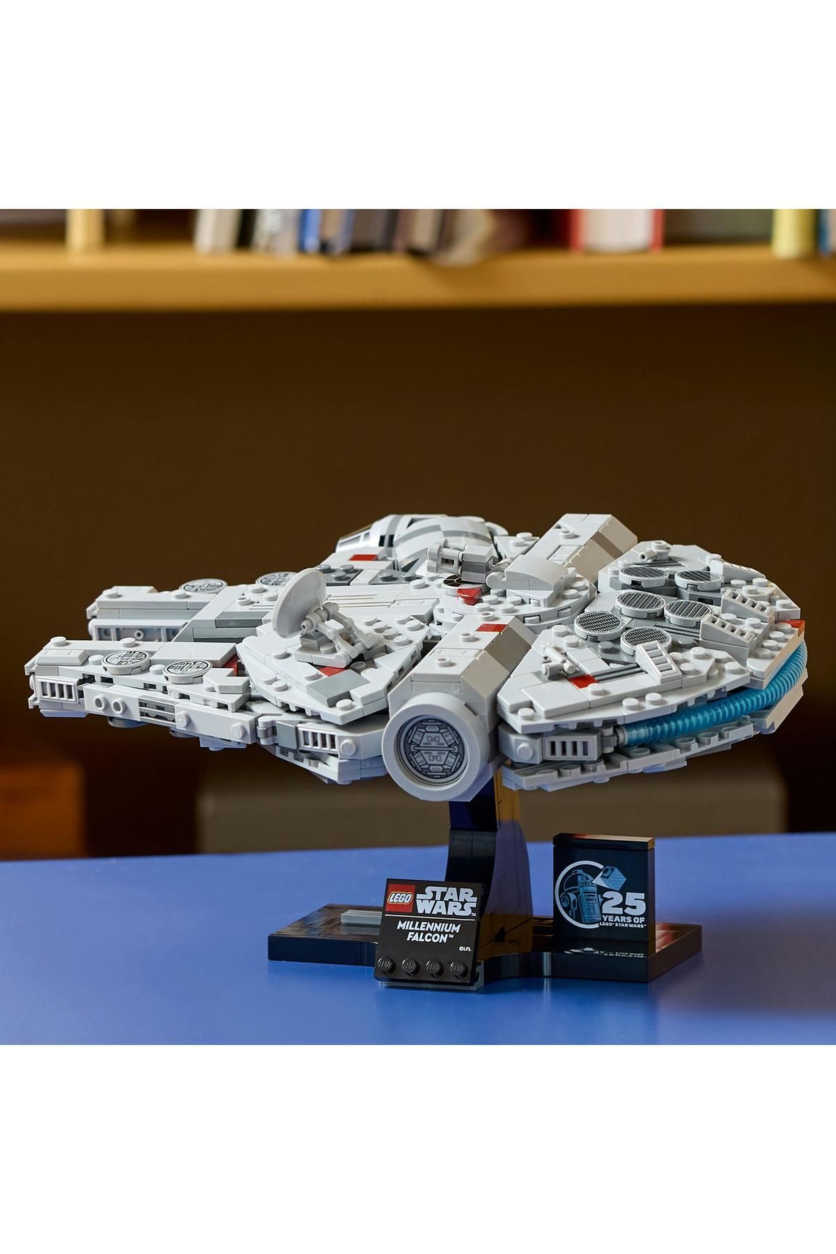 LEGO-® مجموعة Star Wars™ Millennium Falcon™ رقم 75375 10