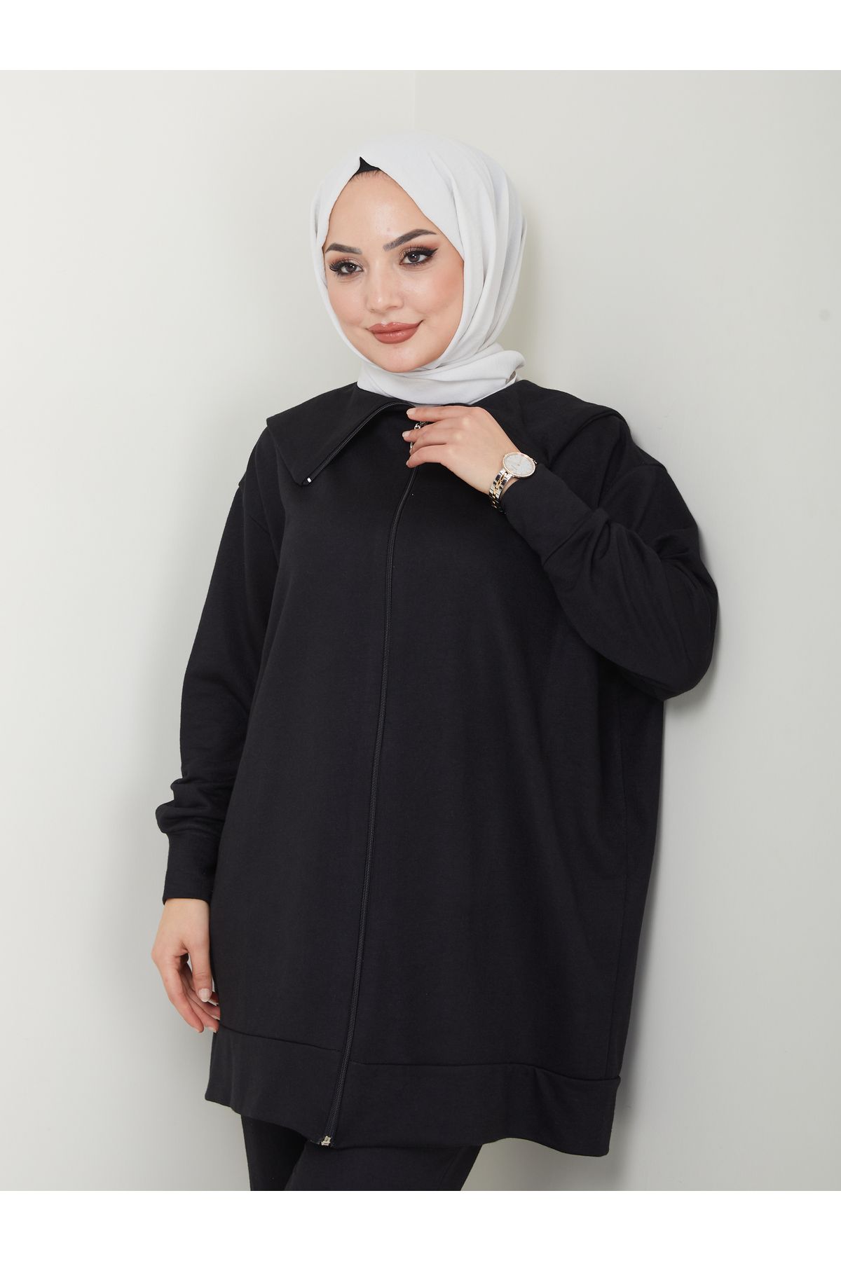 https://cdn.dsmcdn.com/ty1345/product/media/images/prod/QC/20240603/17/a7cbb33a-d230-3b1c-bc81-9ddb952f64cd/1_org_zoom.jpg
