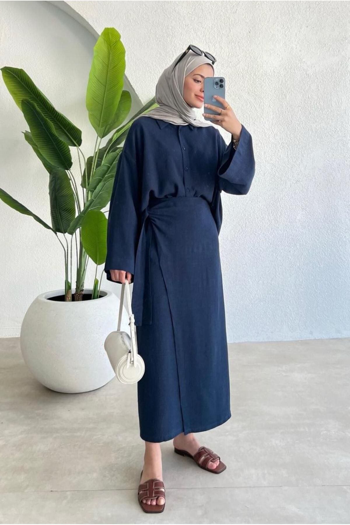 complete the look image