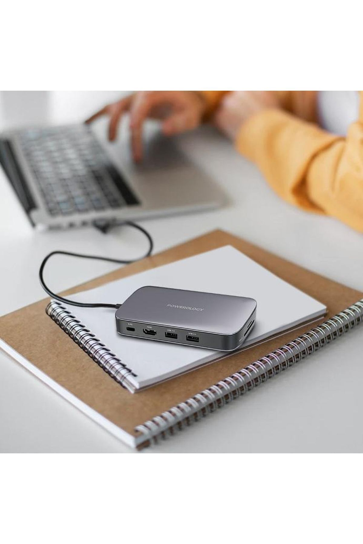 Powerology 256 GB USB-C Hub & SSD Sürücü Tümü Bir Arada Bağlantı ve Depolama PD 100W