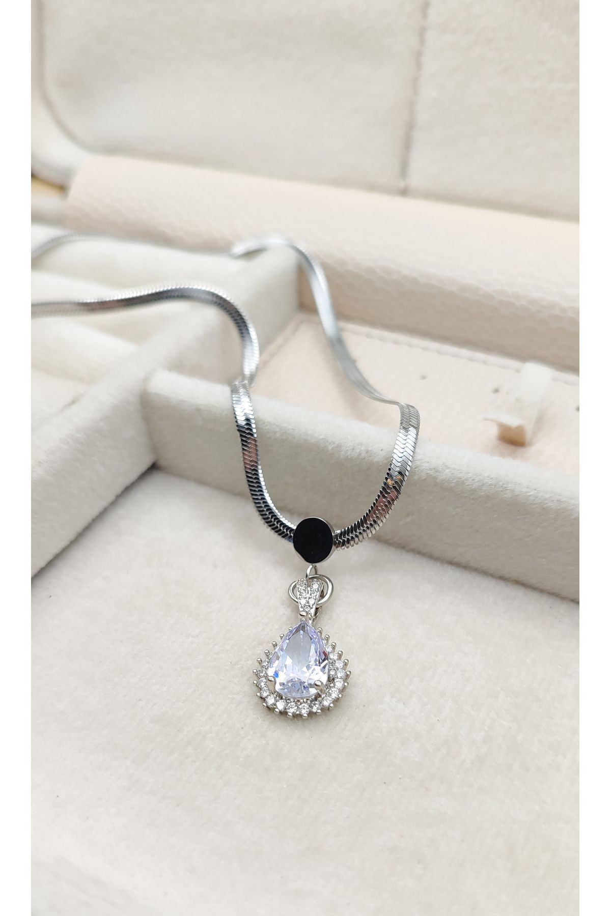 İtalyan Zincirli Zirkon Taşlı Baget Çelik Kolye