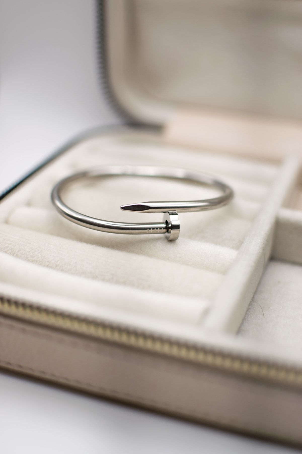 Çelik Çivi Bileklik Silver Renk