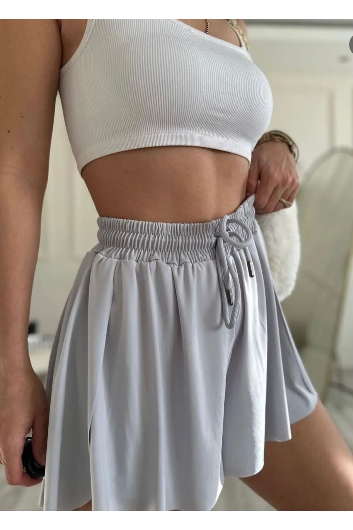 My Blog-Loose Cut Shorts with Leggings 1