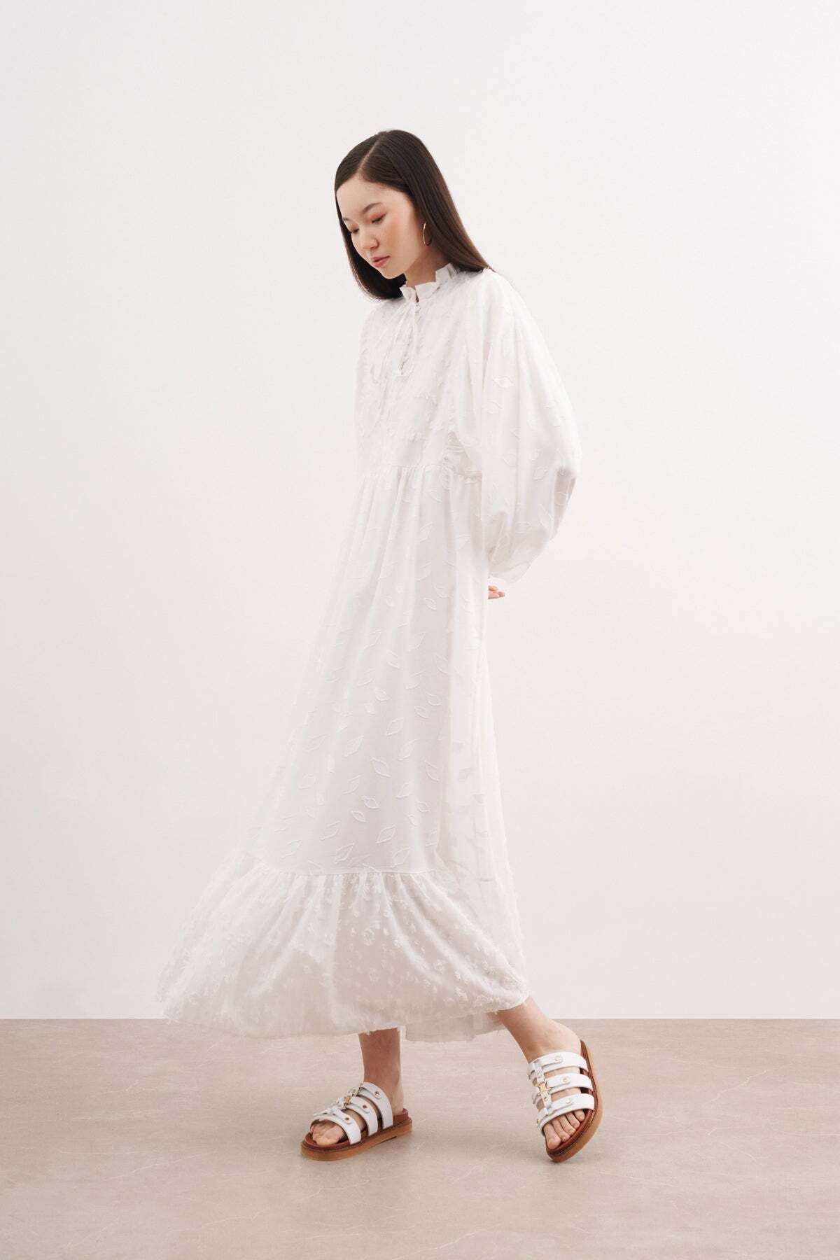 FUSHYA-Design de rochie din șifon cu pene 3