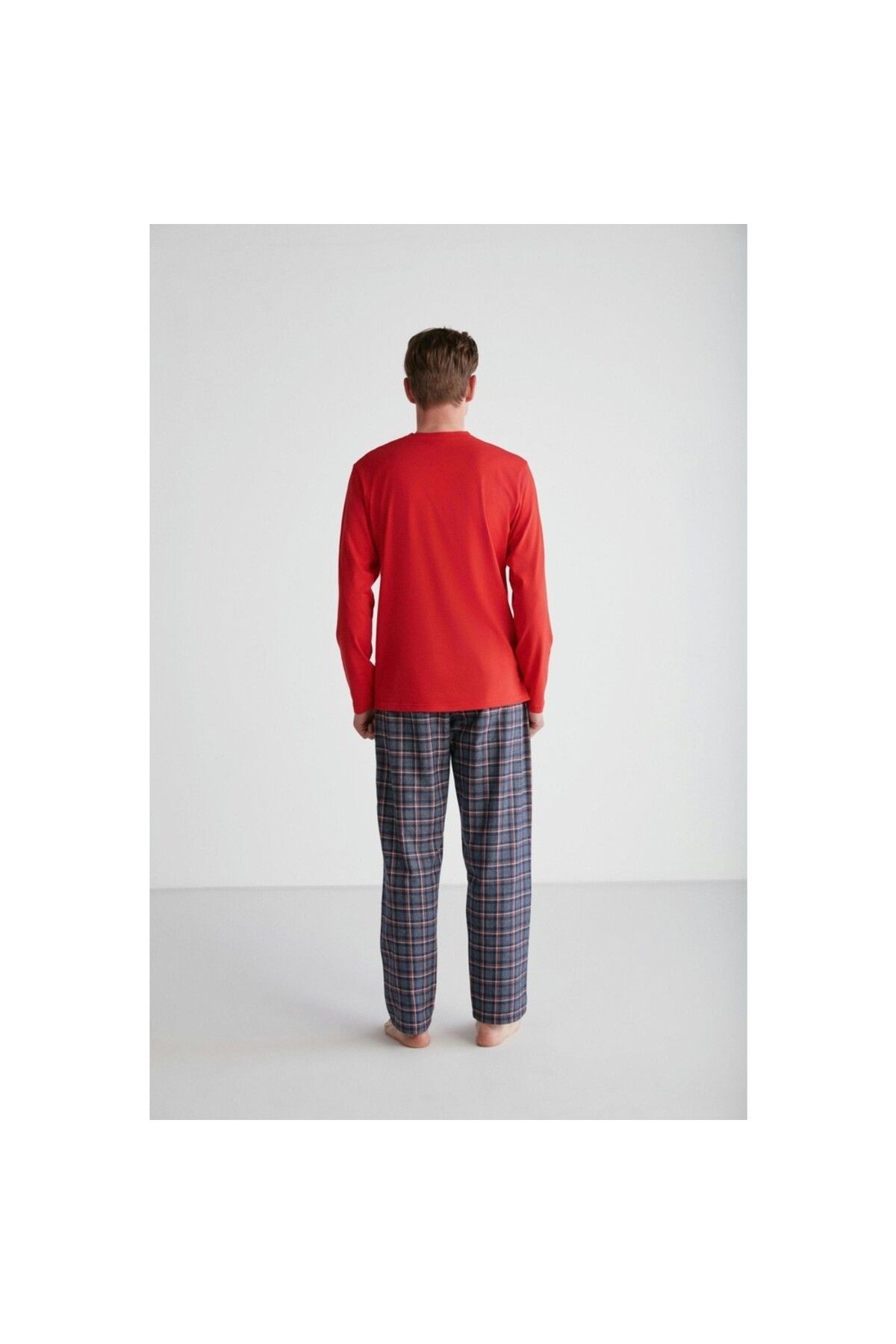 ست پیژامه قرمز مردانه پایه. پولو اسن. لباس خواب ساده یقه گرد U.S. Polo Assn.