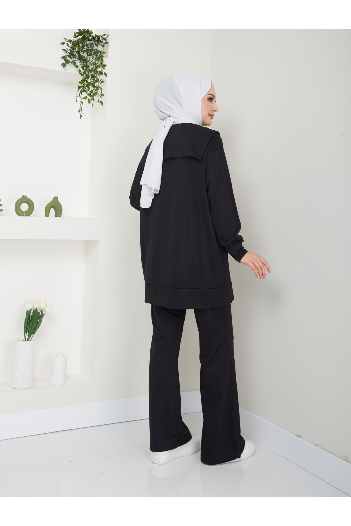 https://cdn.dsmcdn.com/ty1348/product/media/images/prod/QC/20240603/17/1853303d-7913-3ce8-b984-9b59e2a8772c/1_org_zoom.jpg