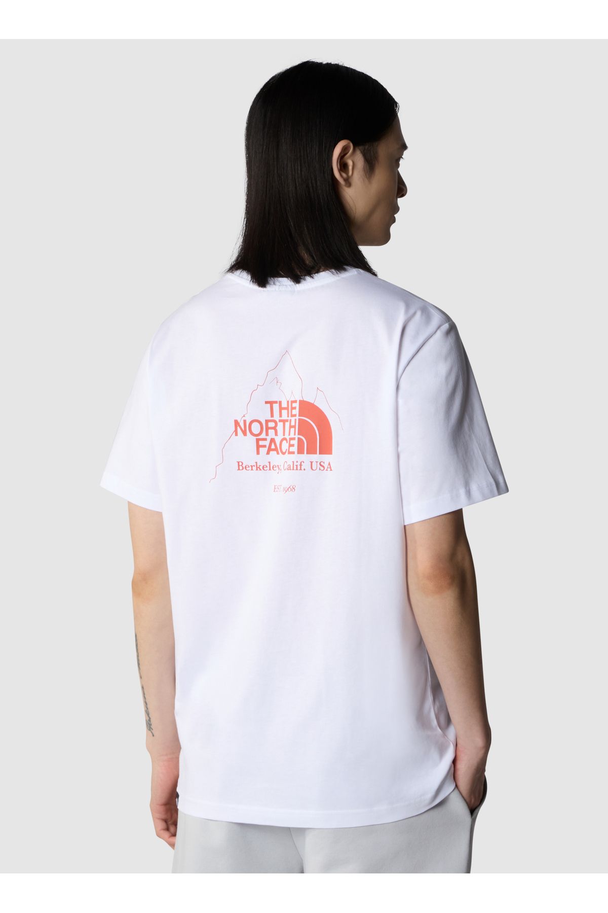 تی شرت سفید مردانه یقه دوچرخه طرح دار NF0A894ZFN41_M BINER GRAPHIC 4 TEE The North Face