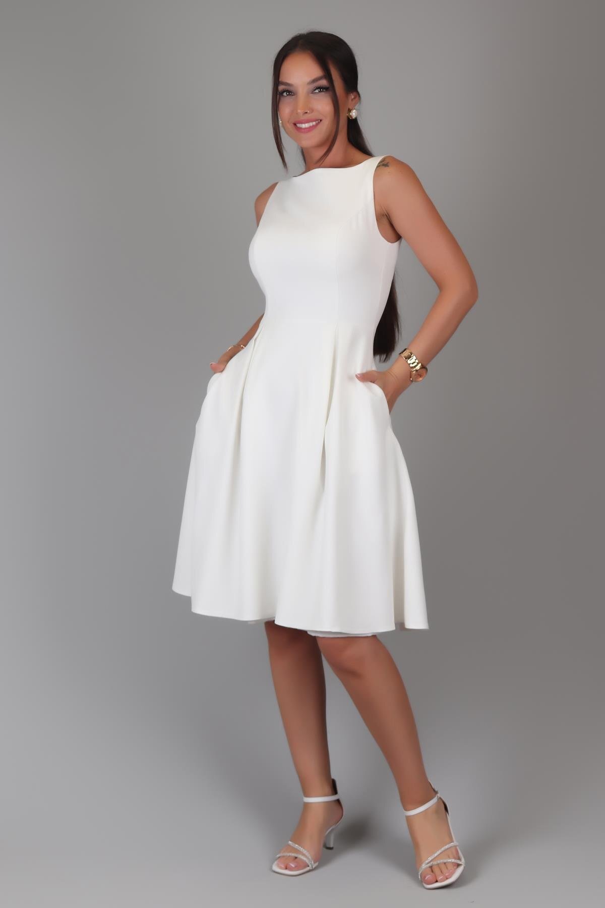 Halter Sweetheart Pileli Midi Elbise