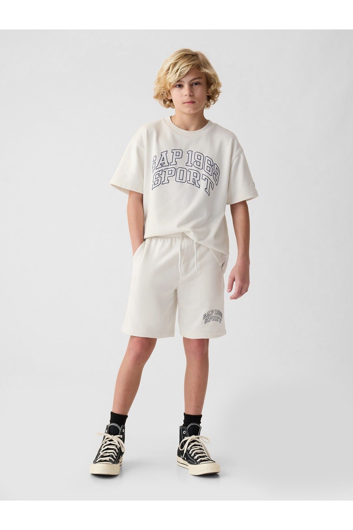 GAP Boy's Off-White Спортивные шорты с логотипом Gap 432553