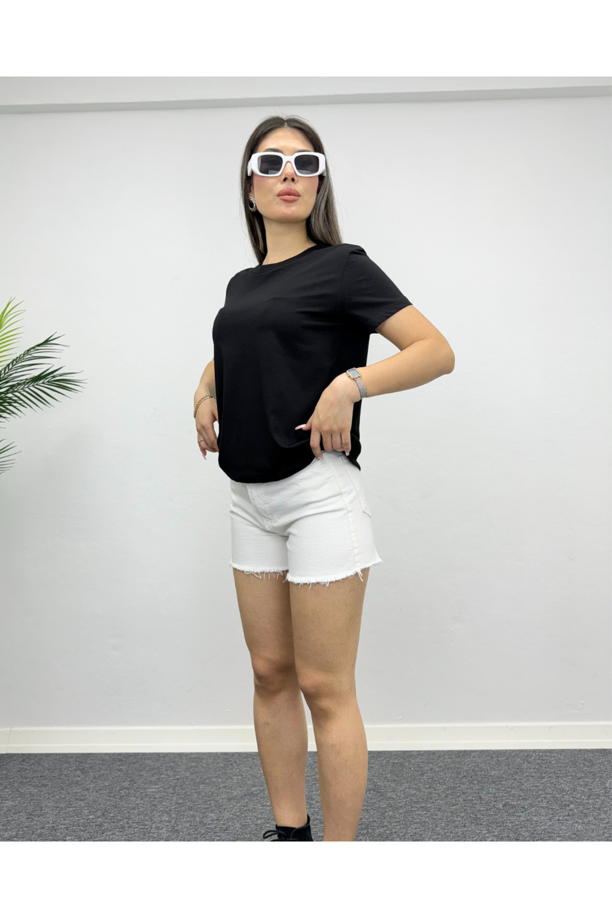 Bisiklet Yaka Basic Tişört