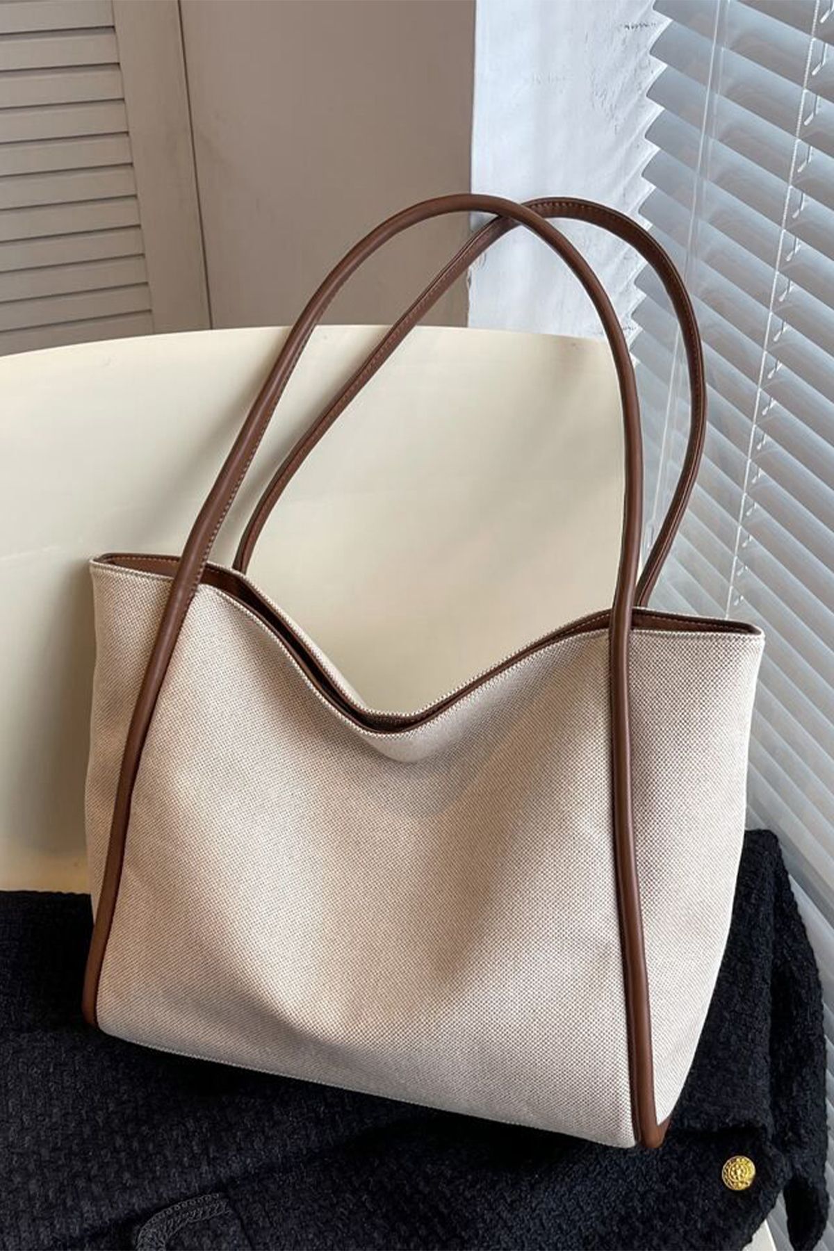 https://cdn.dsmcdn.com/ty1349/product/media/images/prod/QC/20240604/10/cad8f1b5-33ae-3b2b-934e-e460a59e45e5/1_org_zoom.jpg