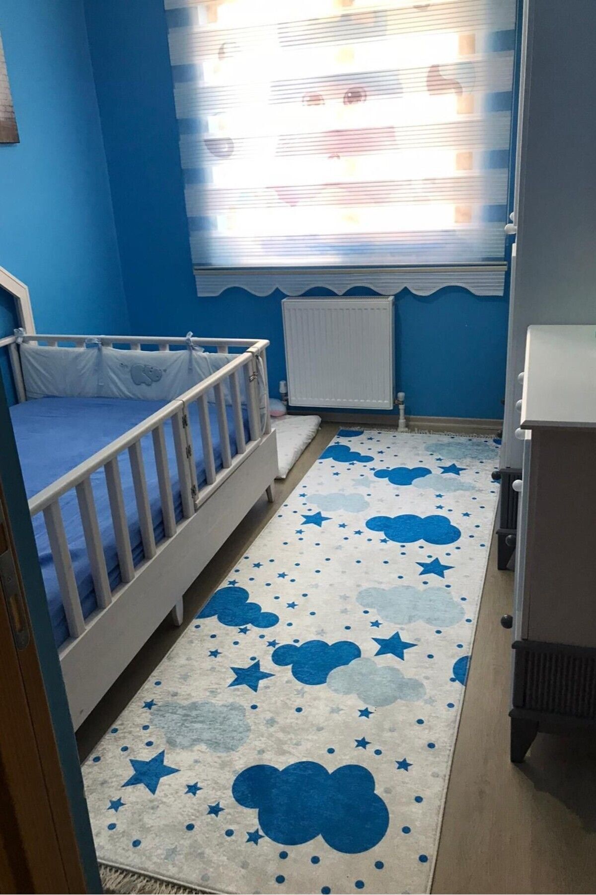 VOPTEKS Lacivert Halı Çocuk Odası Halısı Leke Tutmaz Makinede Yıkanabilir Kaymaz Taban Halı