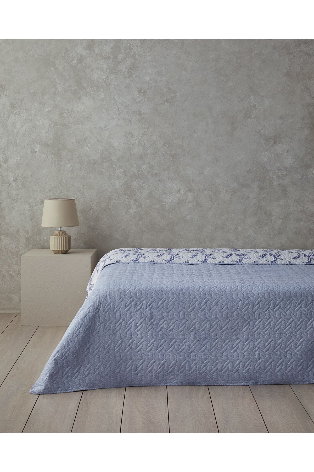 English Home-Blue Single Multi-Purpose Scroll Flowers Cover 2