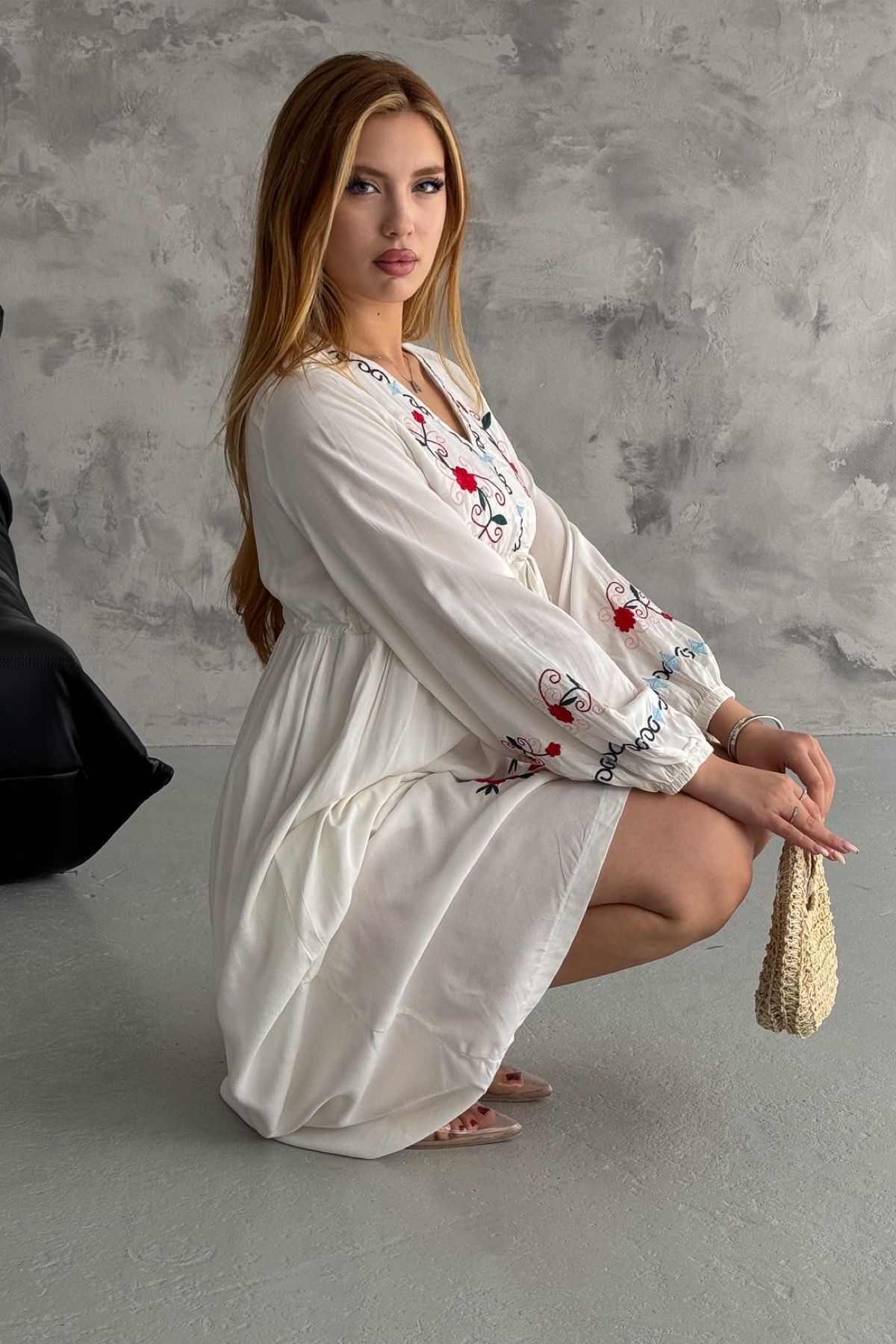 FEMELLE-Rochie de damă din bumbac brodat alba 6