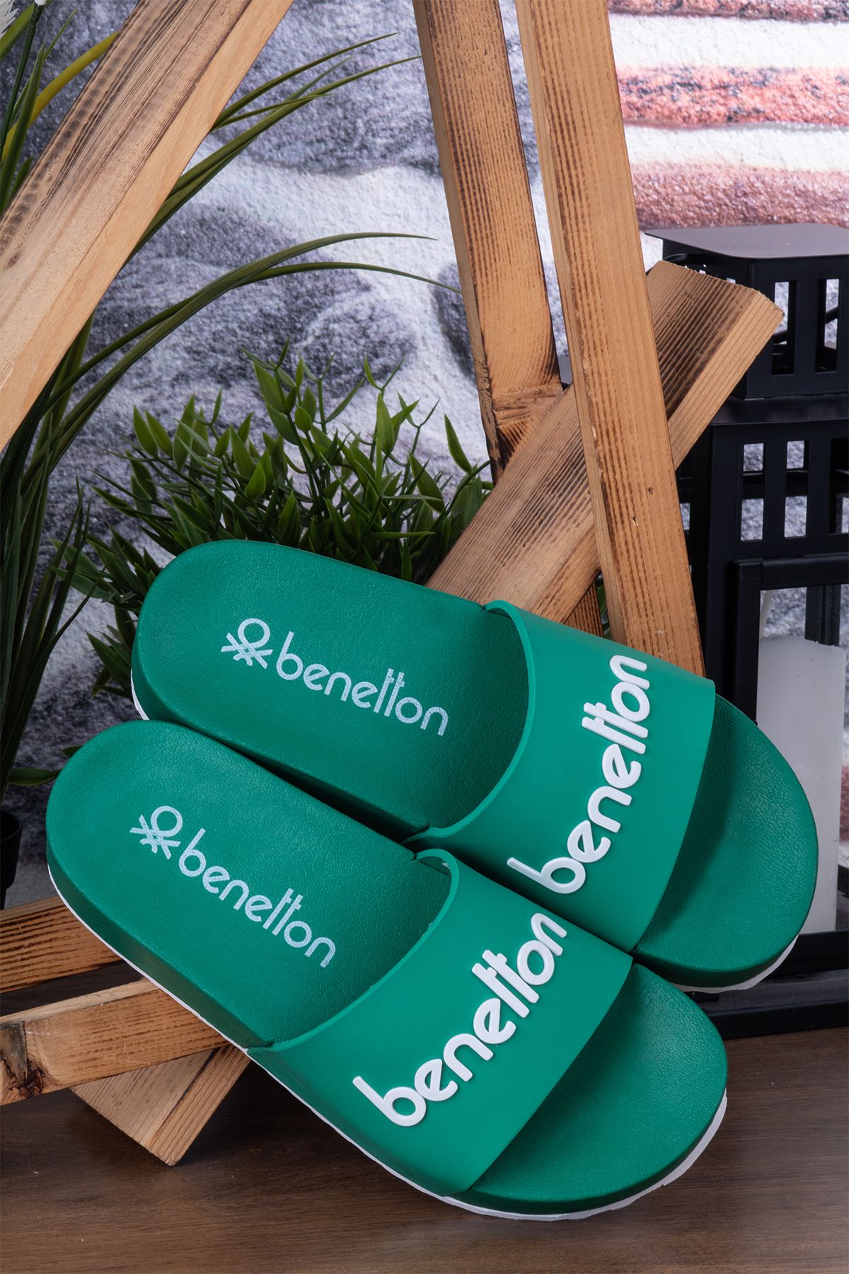 Benetton slippers online