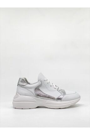 Kadın Beyaz Gümüş Desen Detaylı Hakiki Deri Spor Ayakkabı MAT104