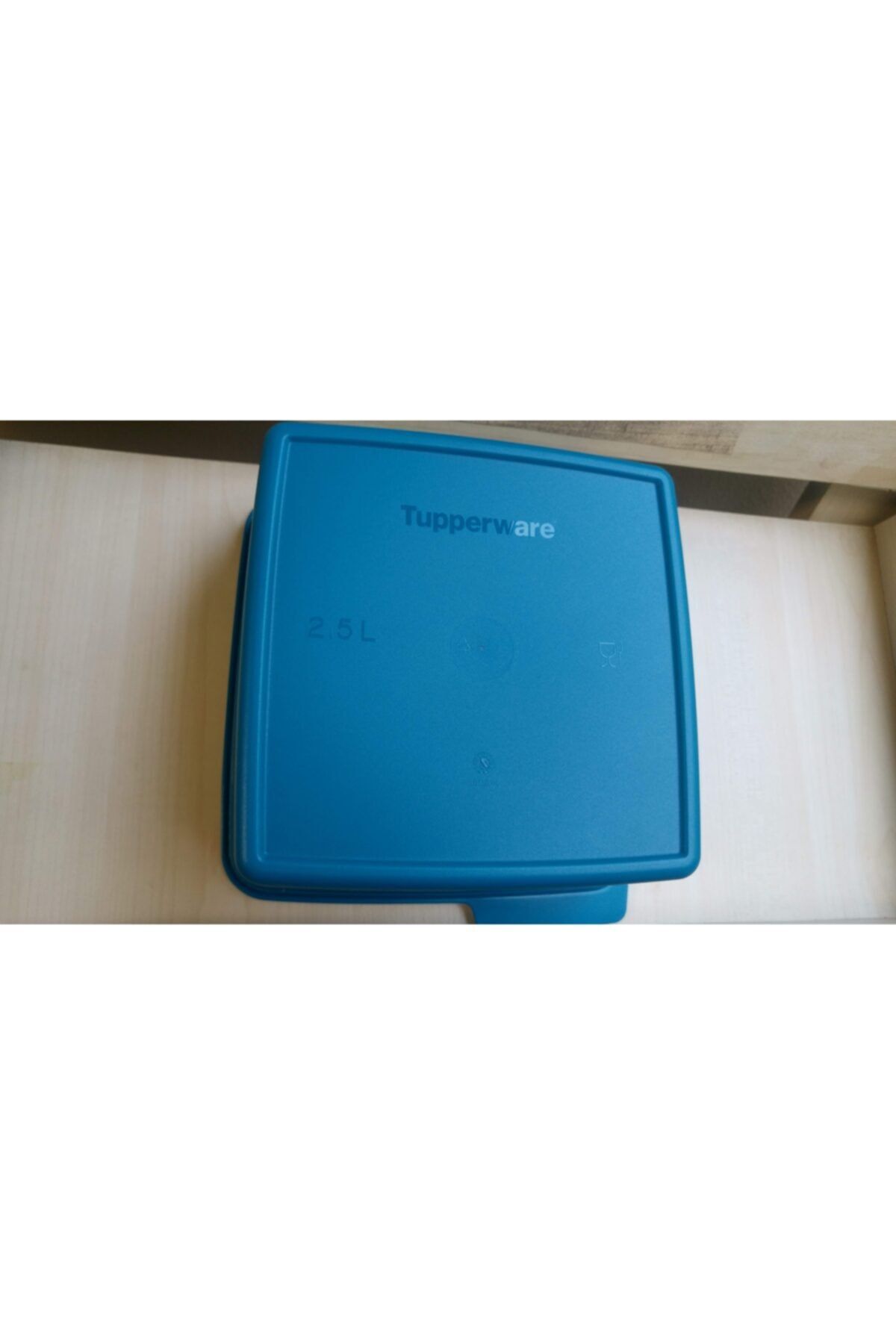 Tupperware-Colorful Rectangular 2.5 Liter Blue Storage Container 4