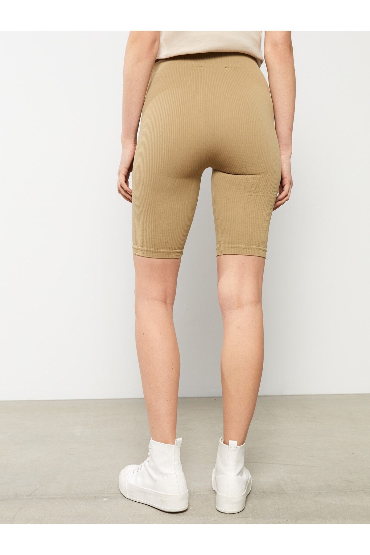 LC Waikiki-Plain Maternity Biker Leggings with Elastic Waist 5